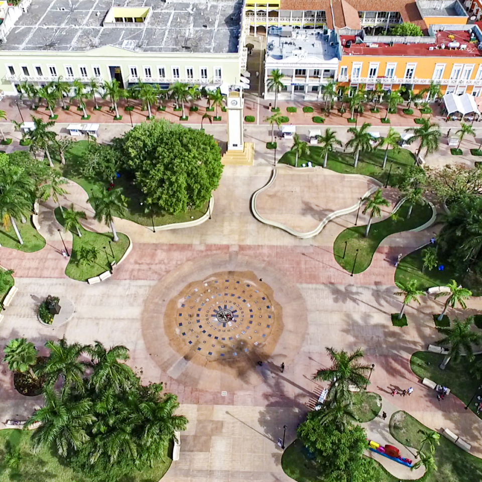 Imagen parque principal cozumel, parque Benito Juárez, plaza del sol cozumel, vegetación